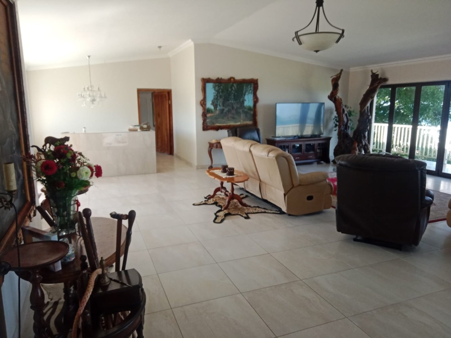  Bedroom Property for Sale in Groot Brakrivier Central Western Cape
